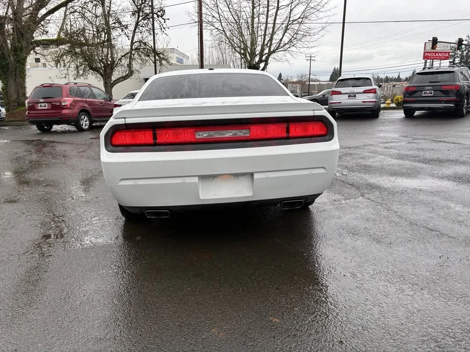 2013 Dodge Challenger 3rd Gen - Image 4 of 10