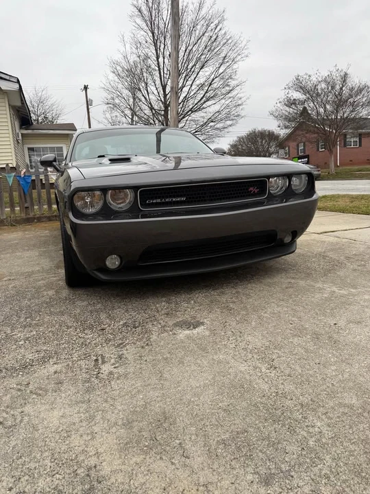 2013 Dodge Challenger 3rd Gen - Image 2 of 9
