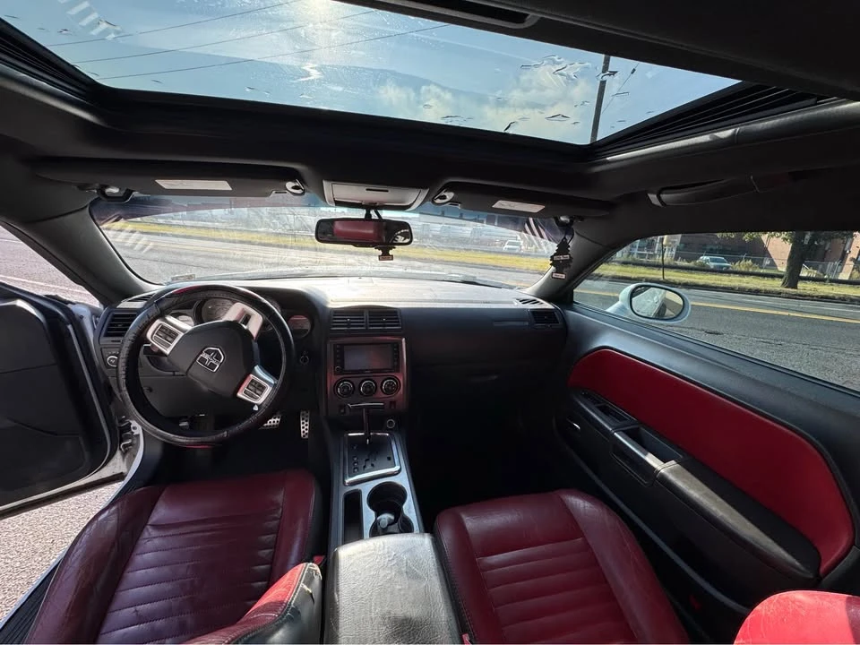 2013 Dodge Challenger 3rd Gen - Image 8 of 11