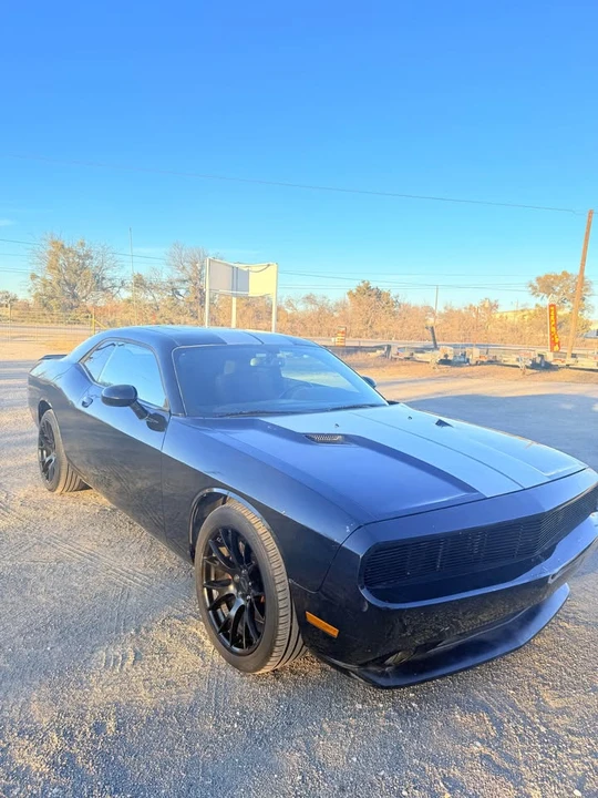 2013 Dodge Challenger 3rd Gen - Image 15 of 19