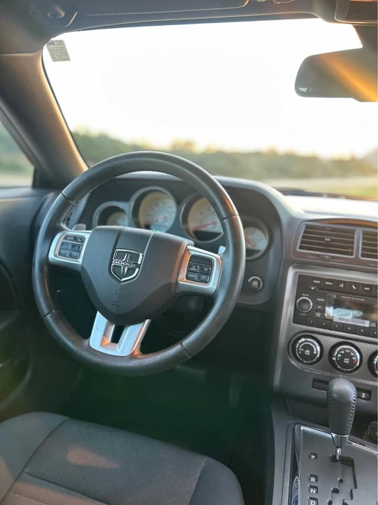 2013 Dodge Challenger 3rd Gen - Image 5 of 8