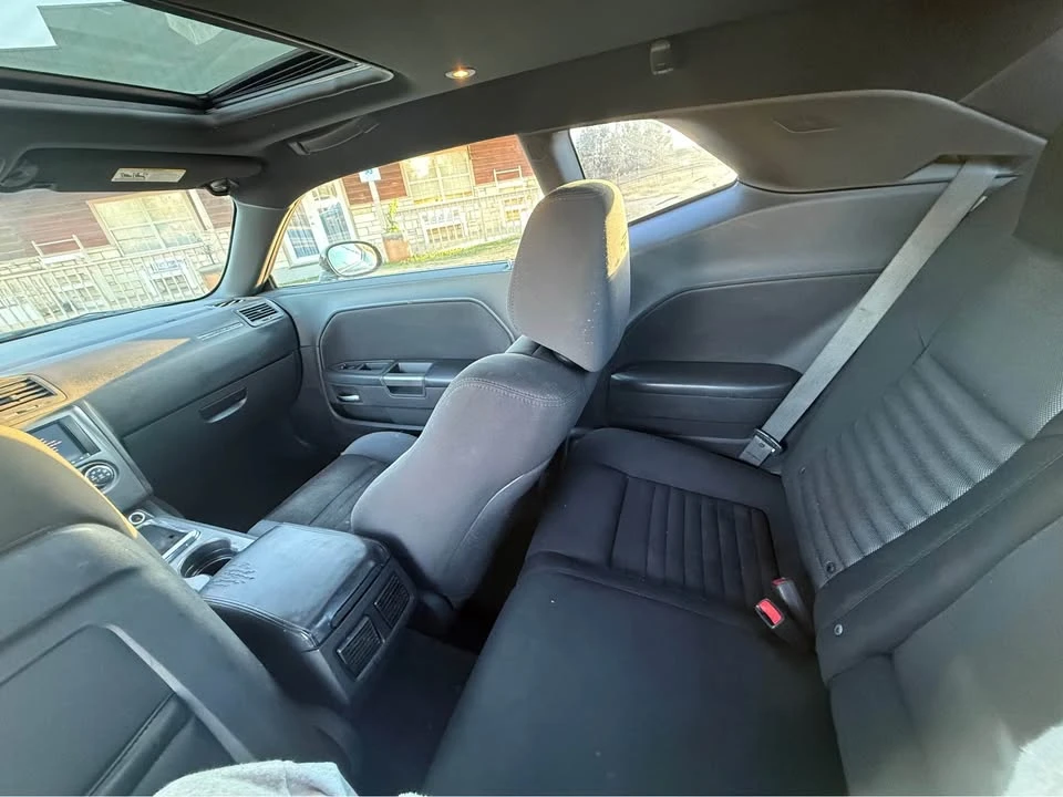 2013 Dodge Challenger 3rd Gen - Image 7 of 19