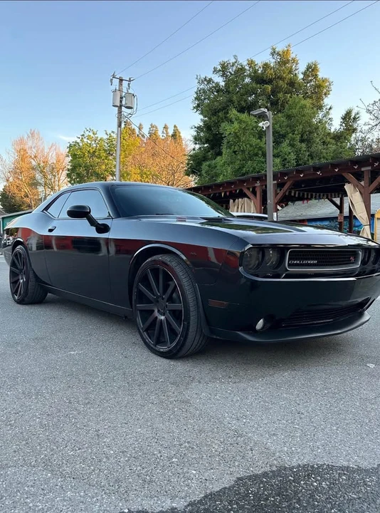 2013 Dodge Challenger 3rd Gen - Image 2 of 6