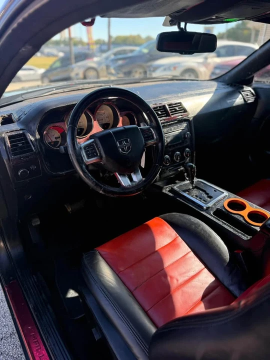 2013 Dodge Challenger 3rd Gen - Image 5 of 10