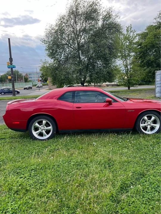 2013 Dodge Challenger 3rd Gen - Image 7 of 17