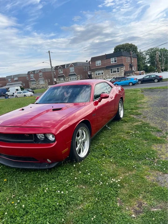 2013 Dodge Challenger 3rd Gen - Image 2 of 17