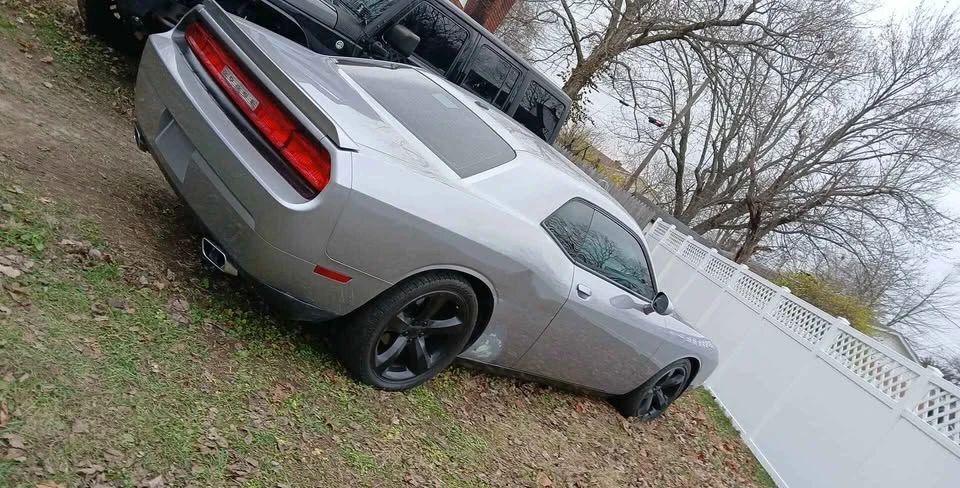 2013 Dodge Challenger 3rd Gen - Image 10 of 11