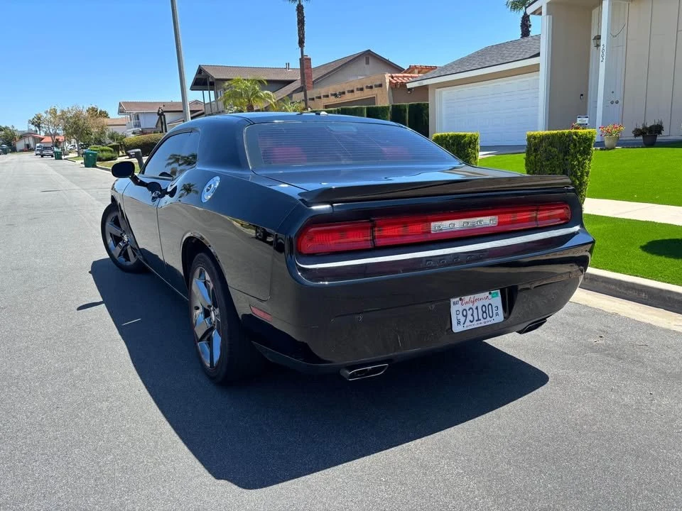 2013 Dodge Challenger 3rd Gen - Image 4 of 8