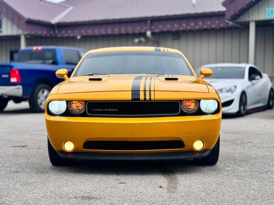 2013 Dodge Challenger 3rd Gen - Image 2 of 18