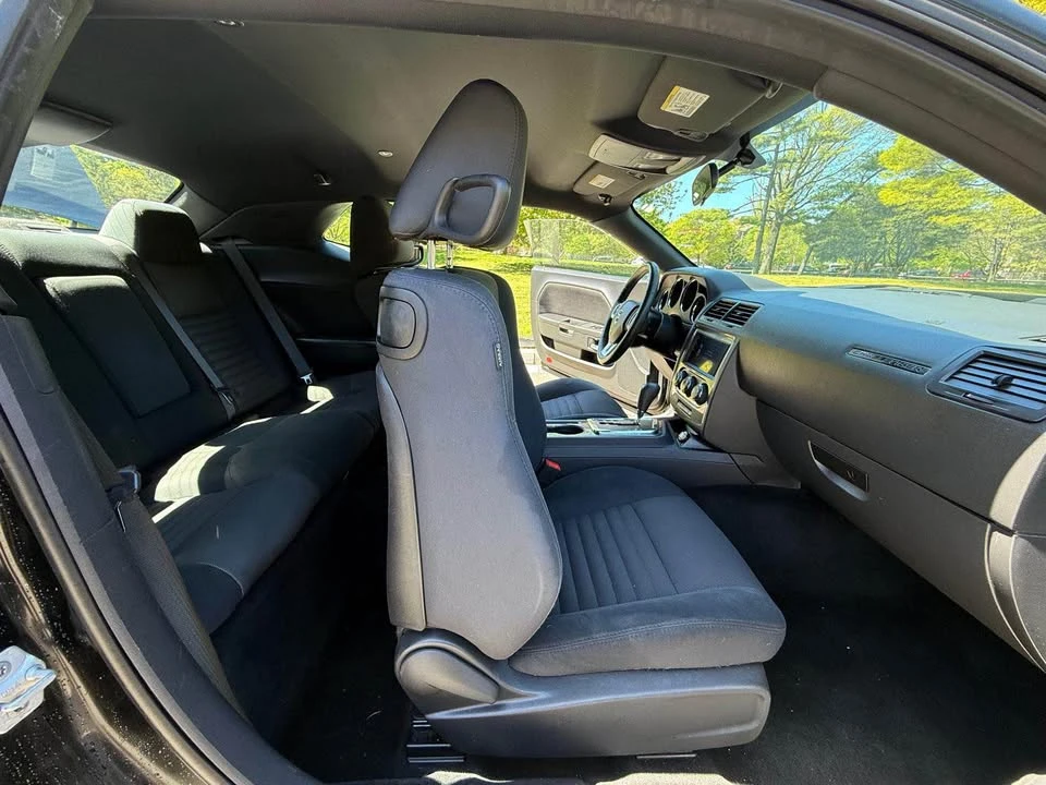 2013 Dodge Challenger 3rd Gen - Image 14 of 19
