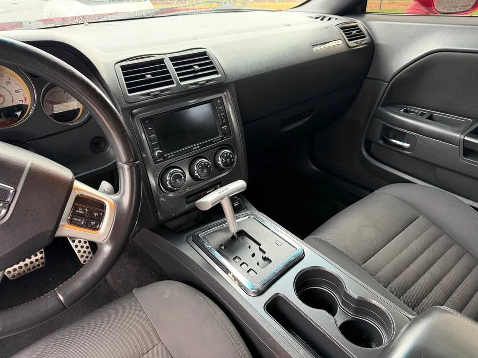2013 Dodge Challenger 3rd Gen - Image 6 of 9