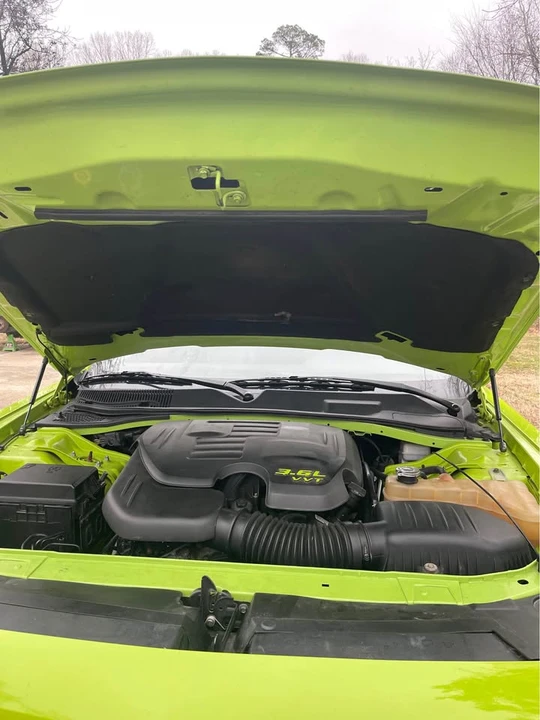 2013 Dodge Challenger 3rd Gen - Image 14 of 18