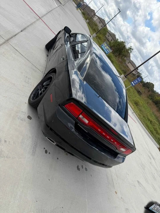 2013 Dodge Challenger 3rd Gen - Image 4 of 9