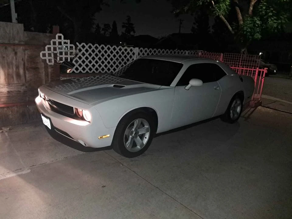 2013 Dodge Challenger 3rd Gen - Image 4 of 7