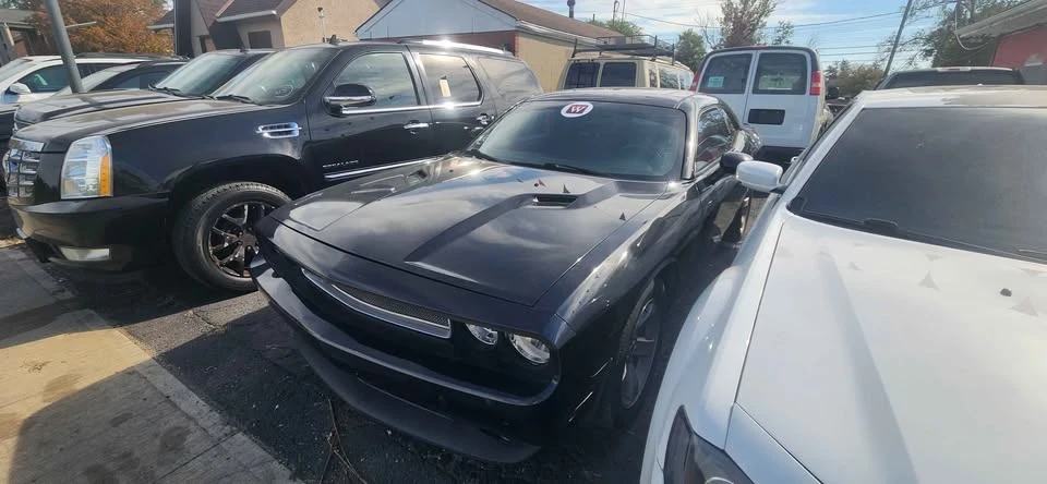2013 Dodge Challenger 3rd Gen - Image 2 of 11