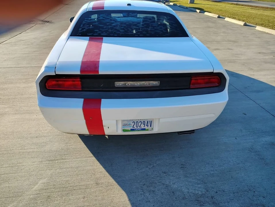 2013 Dodge Challenger 3rd Gen - Image 5 of 10