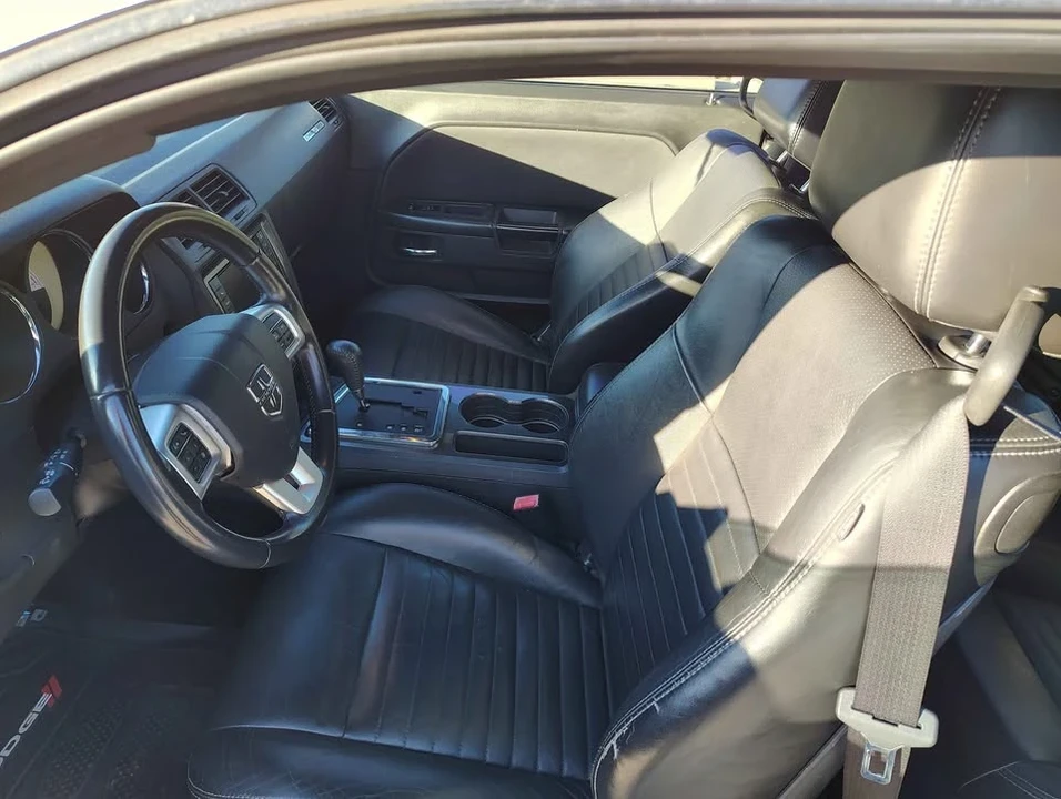 2013 Dodge Challenger 3rd Gen - Image 7 of 10