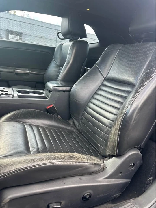 2013 Dodge Challenger 3rd Gen - Image 9 of 12