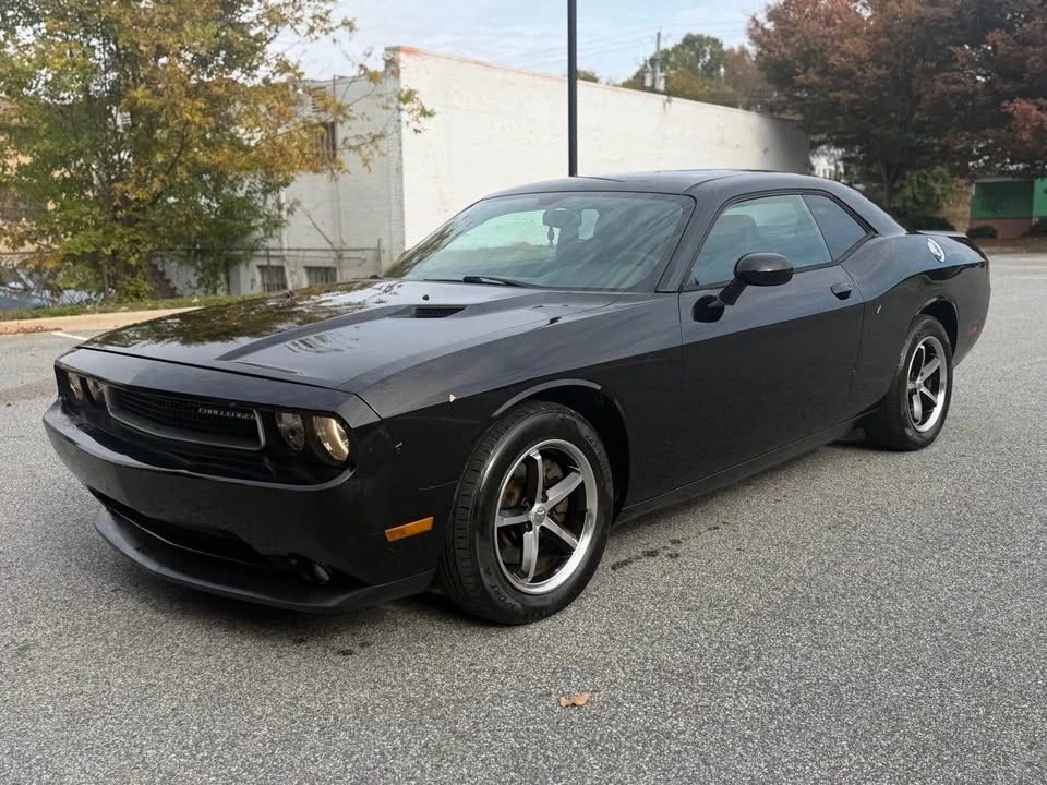 2013 Dodge Challenger 3rd Gen - Image 2 of 14