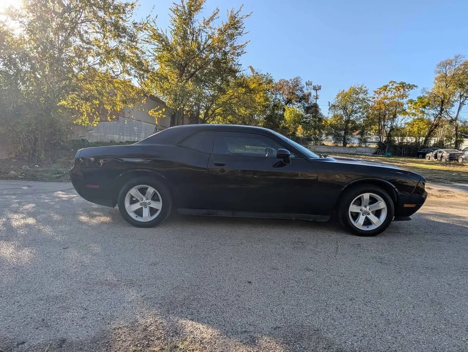 2013 Dodge Challenger 3rd Gen - Image 7 of 12