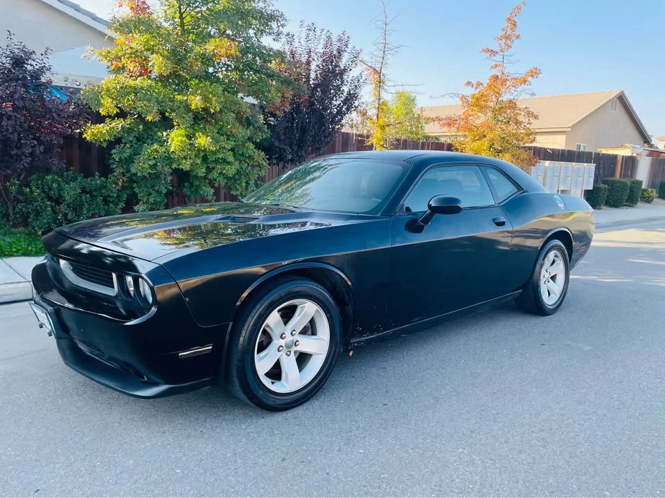 2013 Dodge Challenger 3rd Gen - Image 2 of 8