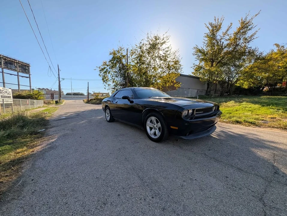 2013 Dodge Challenger 3rd Gen - Image 2 of 12