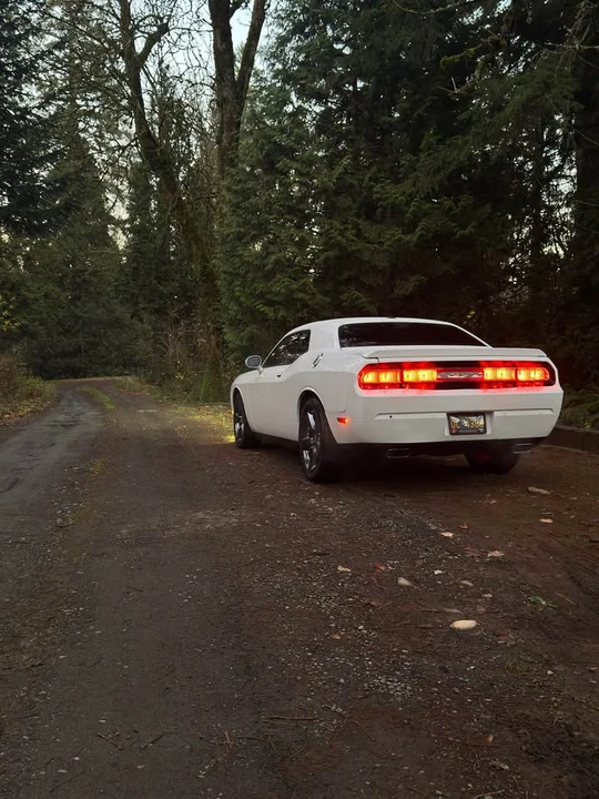 2013 Dodge Challenger 3rd Gen - Image 7 of 15