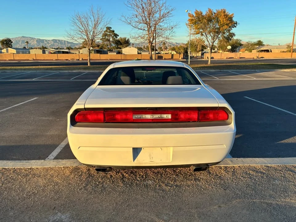 2013 Dodge Challenger 3rd Gen - Image 6 of 9