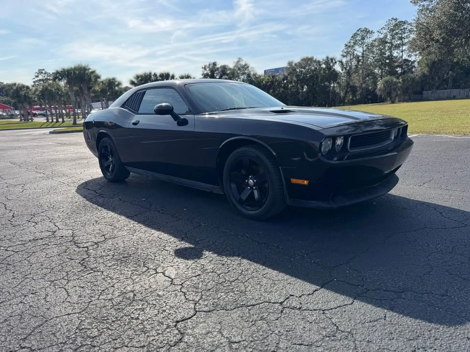 2013 Dodge Challenger 3rd Gen - Image 9 of 12