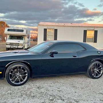 2013 Dodge Challenger SXT