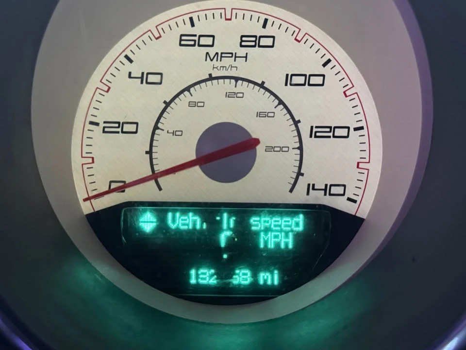 2013 Dodge Challenger 3rd Gen - Image 6 of 8