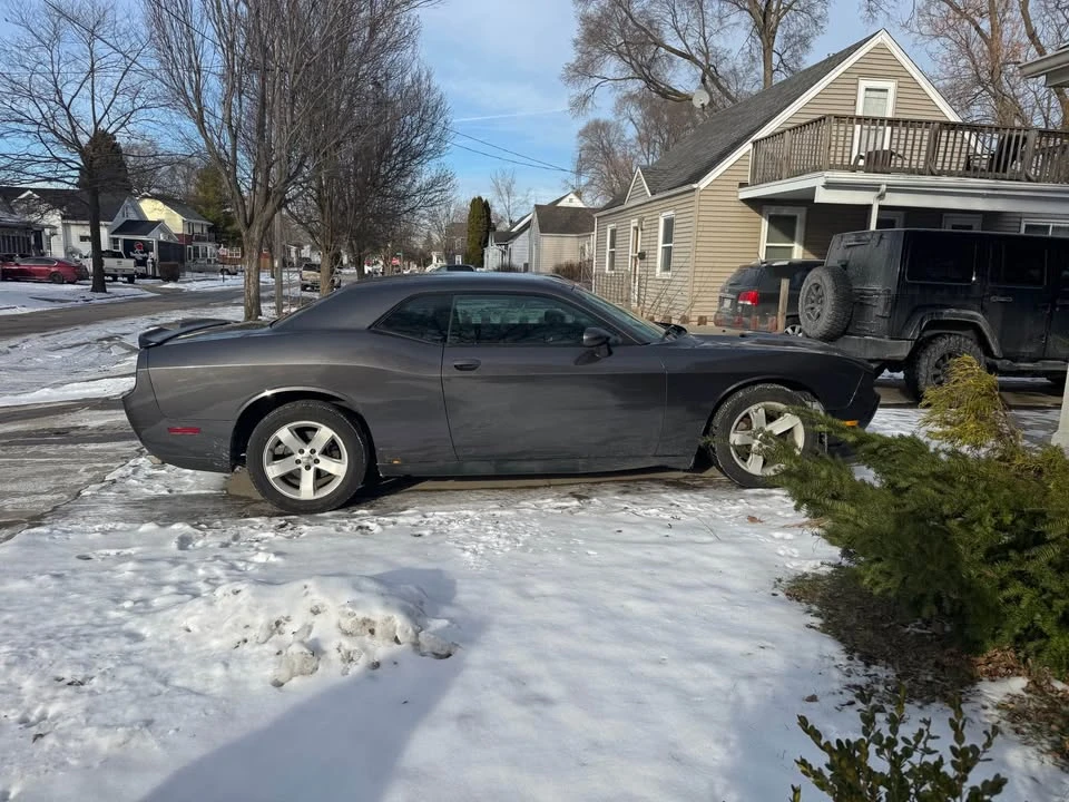 2013 Dodge Challenger 3rd Gen - Image 6 of 7