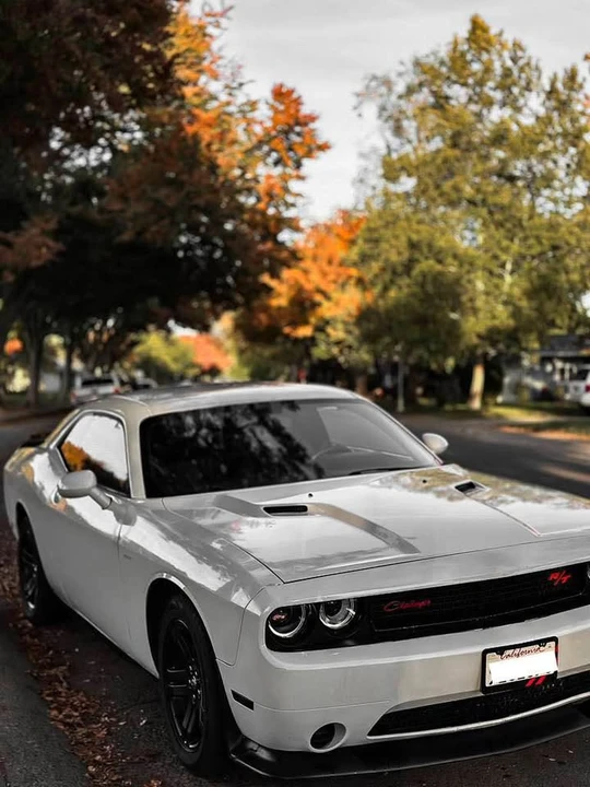 2013 Dodge Challenger 3rd Gen - Image 4 of 8