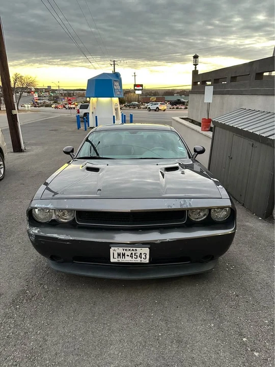 2013 Dodge Challenger 3rd Gen - Image 2 of 5