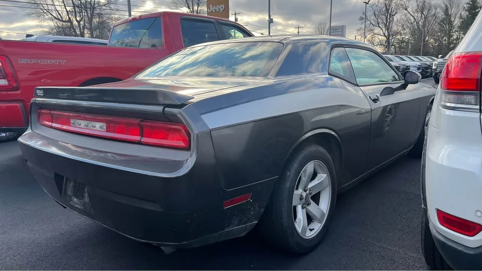 2013 Dodge Challenger 3rd Gen - Image 6 of 7