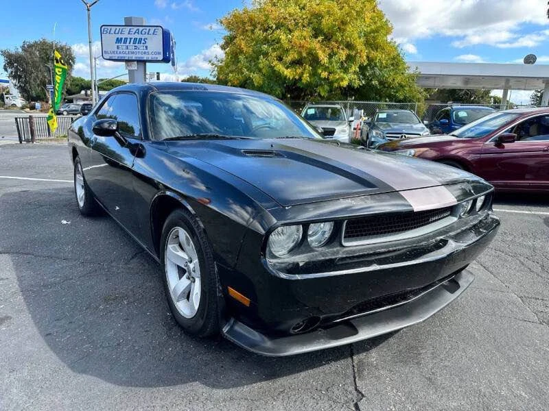 2013 Dodge Challenger 3rd Gen - Image 2 of 7