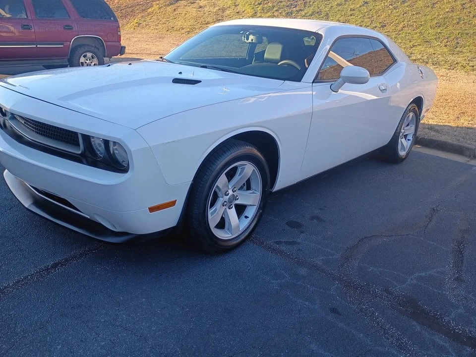 2013 Dodge Challenger 3rd Gen - Image 2 of 7