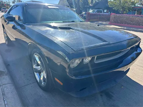 2013 Dodge Challenger SXT