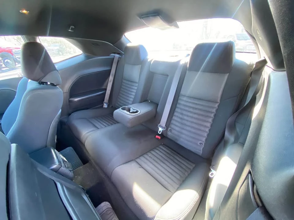 2013 Dodge Challenger 3rd Gen - Image 4 of 7