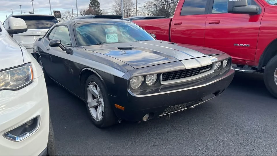 2013 Dodge Challenger 3rd Gen - Image 2 of 7