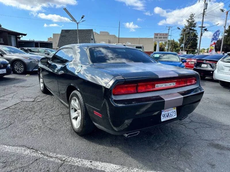 2013 Dodge Challenger 3rd Gen - Image 3 of 7