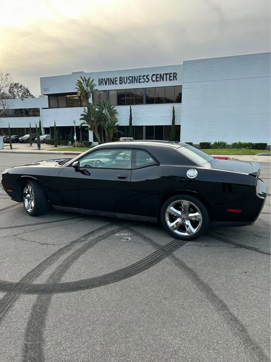 2013 Dodge Challenger 3rd Gen - Image 4 of 15