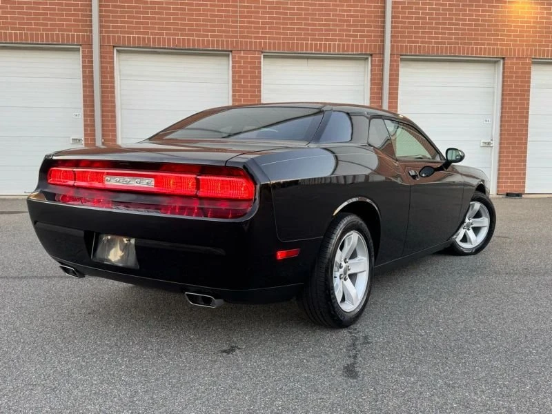 2013 Dodge Challenger 3rd Gen - Image 5 of 20