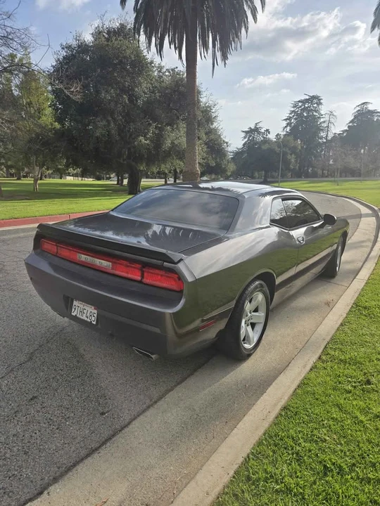 2013 Dodge Challenger 3rd Gen - Image 5 of 12