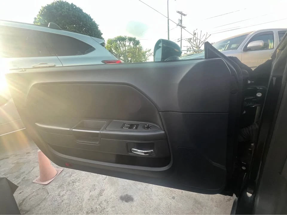 2013 Dodge Challenger 3rd Gen - Image 6 of 14