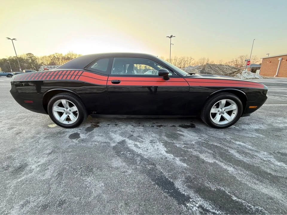 2013 Dodge Challenger 3rd Gen - Image 5 of 15