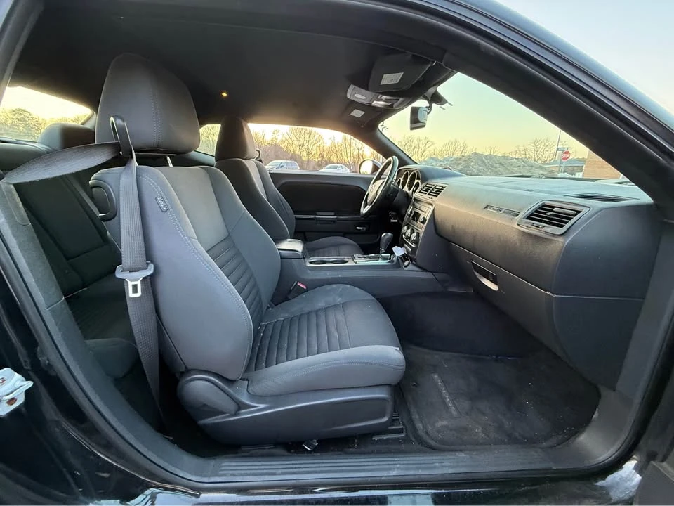 2013 Dodge Challenger 3rd Gen - Image 14 of 15