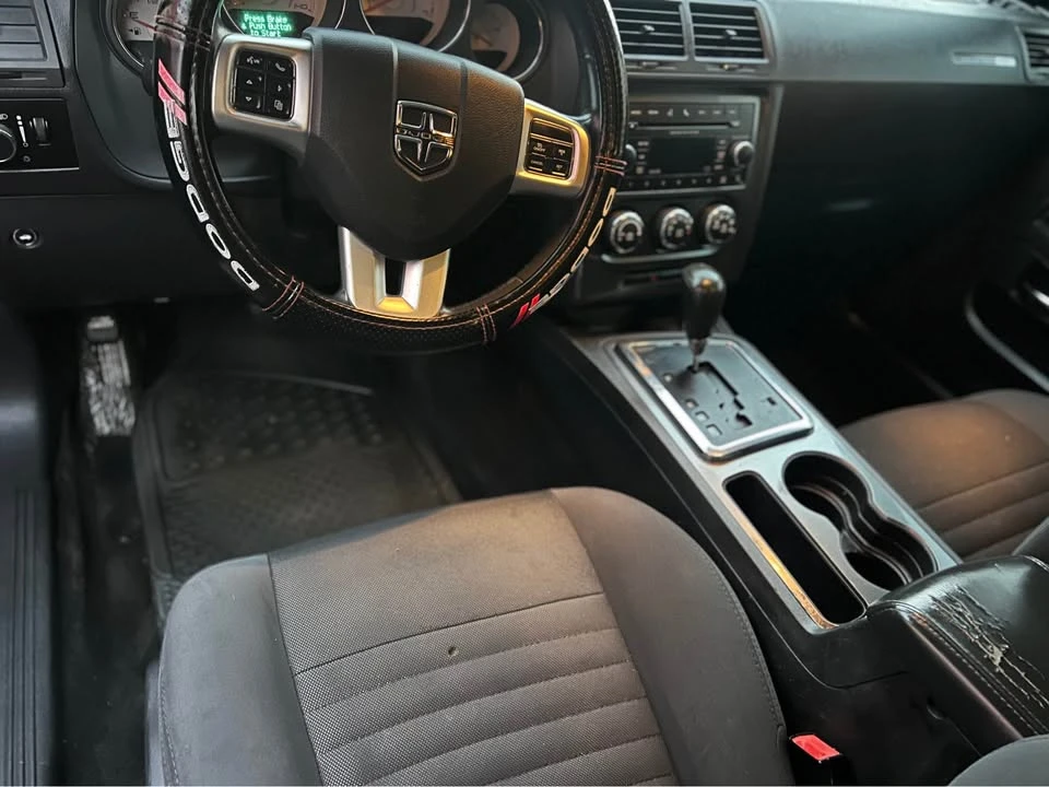 2013 Dodge Challenger 3rd Gen - Image 17 of 20