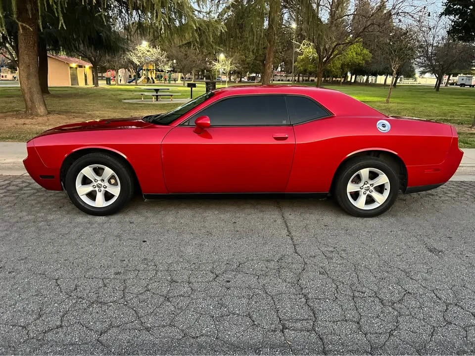 2013 Dodge Challenger 3rd Gen - Image 9 of 20