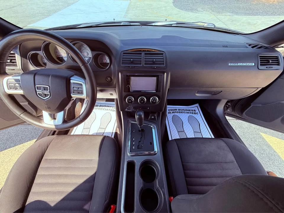 2013 Dodge Challenger 3rd Gen - Image 16 of 17